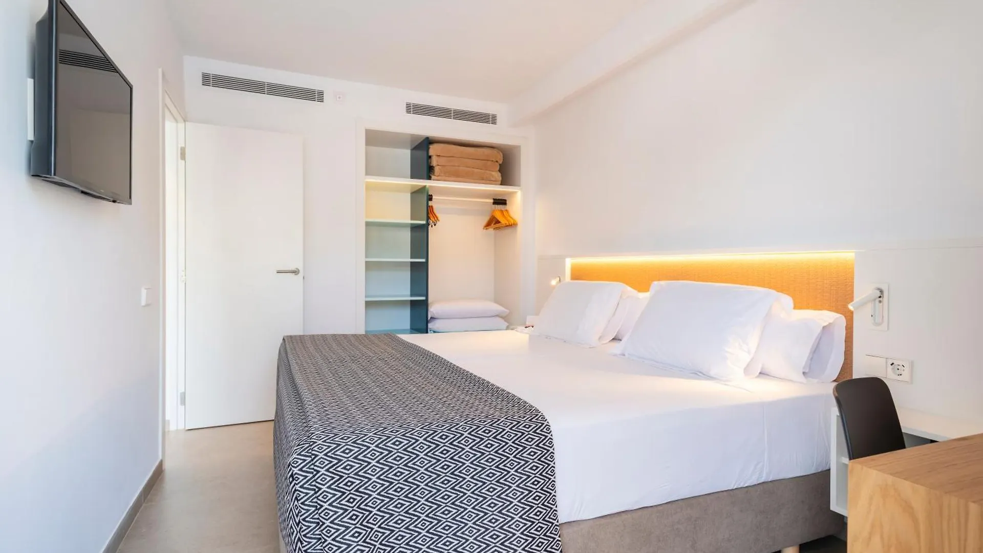 Inturotel Cala Azul Cala d'Or  Aparthotel
